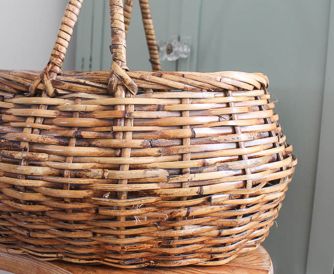 Antique A Wicker Basket Antique A Wicker Basket