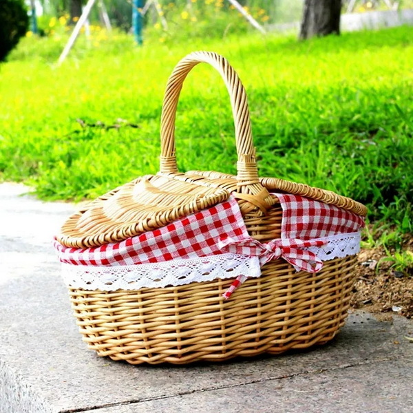 How To Display A Wicker Basket with A Lid Outdoors How To Display A Wicker Basket with A Lid Outdoors