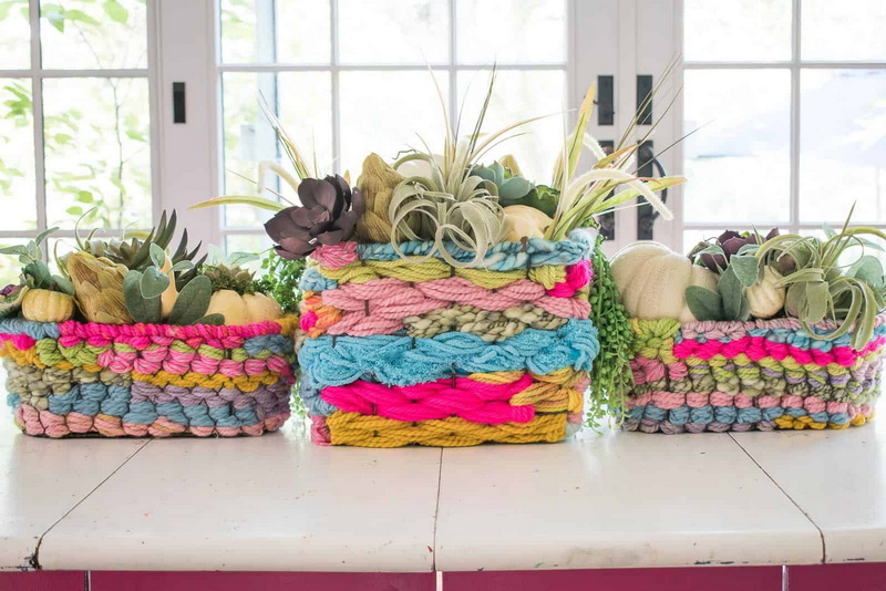 How To Weave A Colored Basket?