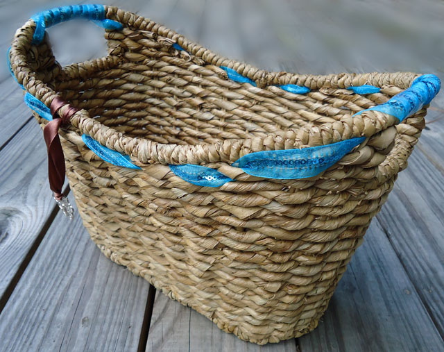 How To Decorate A Wicker Basket with Ribbon?