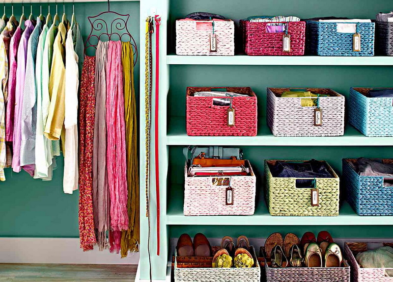 small baskets for organizing shelves_1