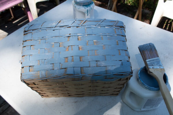 How To Change The Color of A Wicker Basket?