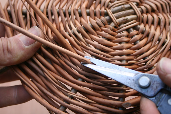 Cut A Wicker Basket_1_1
