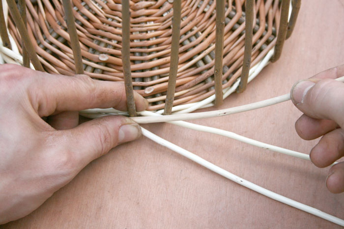 Weave A Basket with Yarn Easy_2