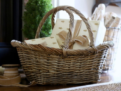 What Are The Most Popular Styles for Handmade Basket Displays_2.jpg