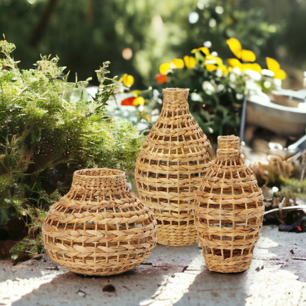 Eco-Conscious Vase Decor Ideas