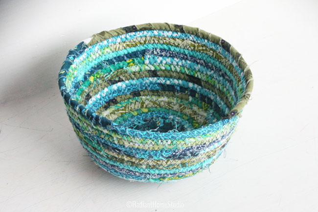 Weave A Basket with Fabric_3