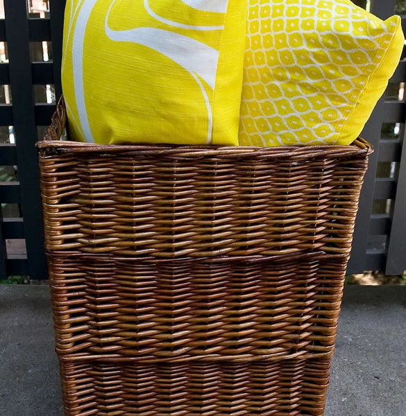 Get Smoke Smell Out of Wicker Basket_2