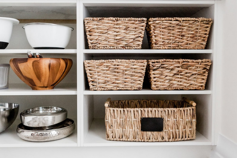 What Are Creative Ways To Organize Shelves With Baskets?