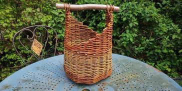 Round Bottom Willow Basket.jpg