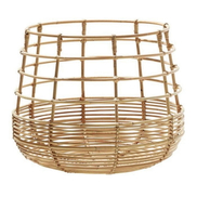 How To Line A Round Wicker Basket.jpg