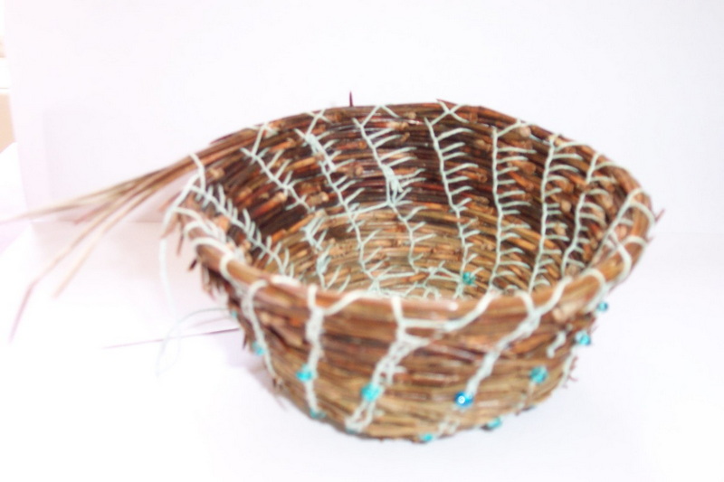 how to make handmade pine needle basket_3