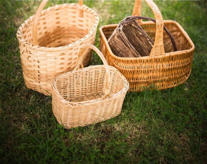 Get Musty Smell Out of Wicker Baskets_1