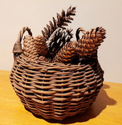 What Are Wicker Baskets Made From_1.jpg