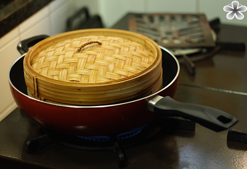 How Do You Use A Bamboo Steamer Trays