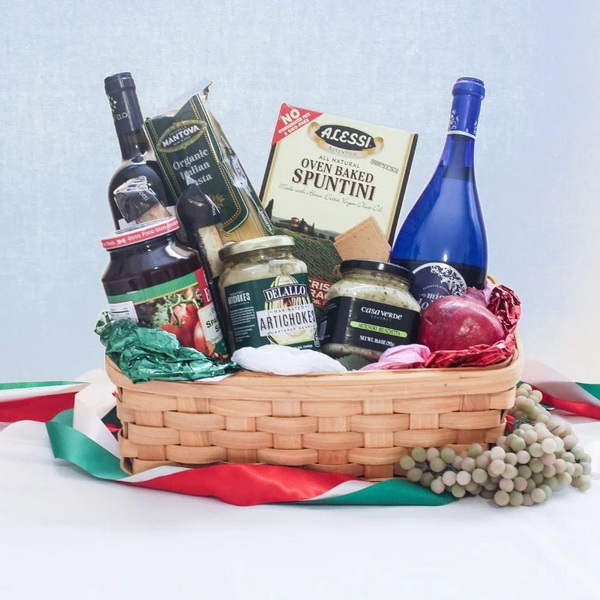 What's The Best Way To Enjoy Handmade Pasta And Classic Italian Favorites in A Gift Basket?