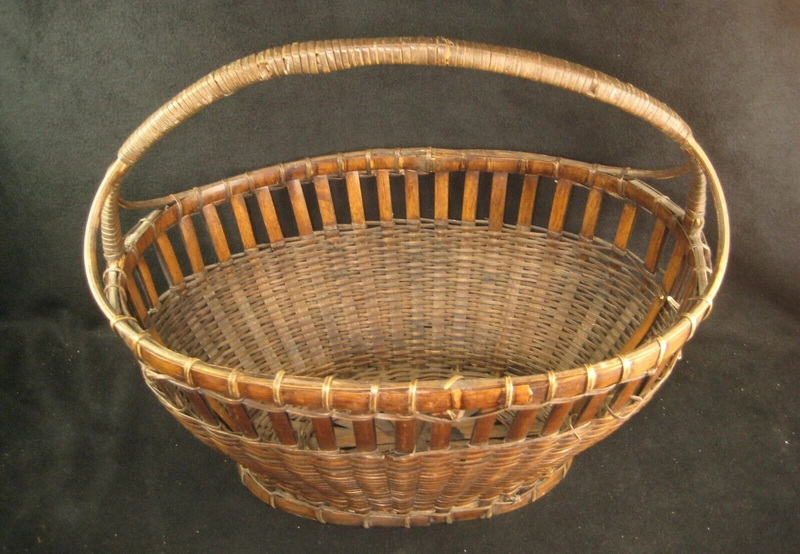 vintage bamboo basket_1