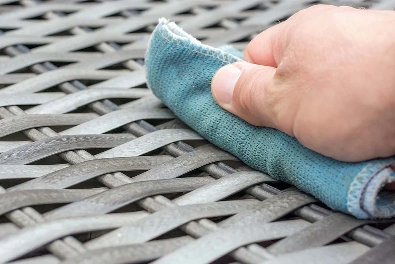 remove mould from wicker baskets_2