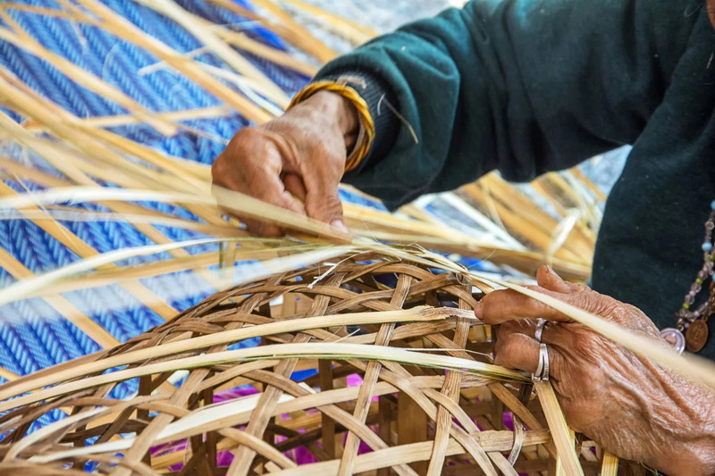 african woven basket_5