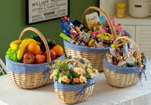 Wicker Picnic Baske
