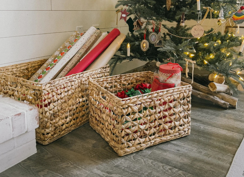 What Makes A Handmade Green And Red Wicker Basket Ideal for Holiday Or Seasonal Decor