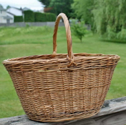 How To Tell Age of Wicker Baskets.jpg