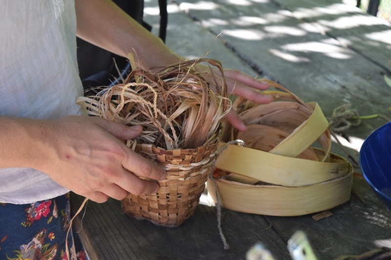 How To Weave A Basket with Bark?