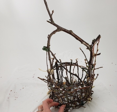 Weave A Basket with Twigs_2