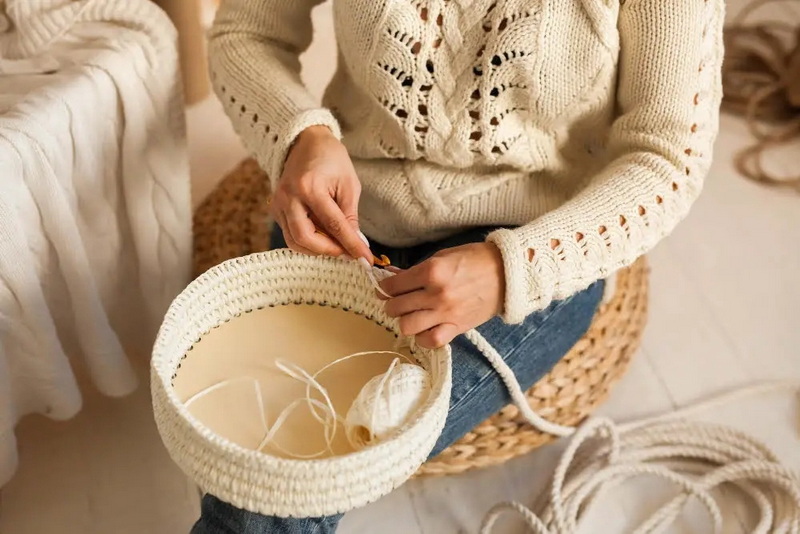 How To Weave A Basket Out of Yarn?