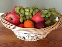 How Do I Make A Handmade Fruit Basket At Home.jpg