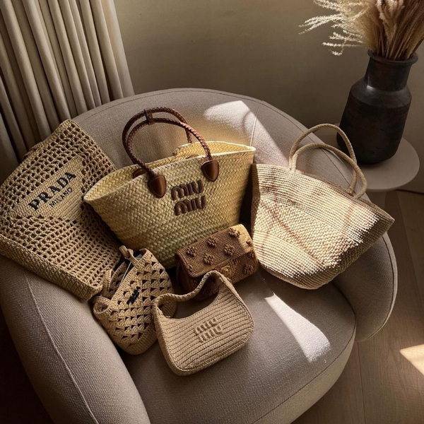 What Are The Best Occasions To Wear A Woven Basket Bag?