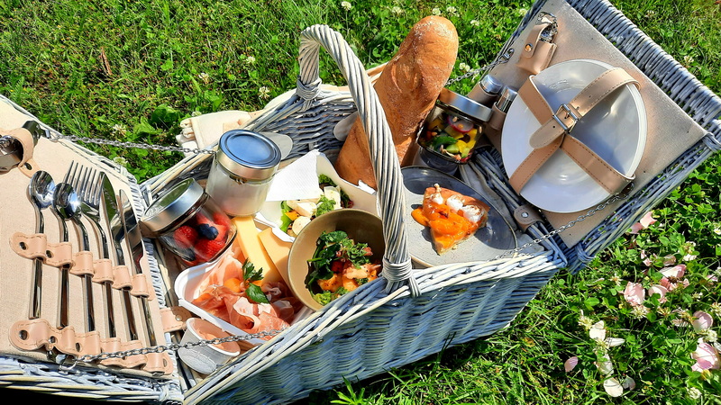 Traditional Picnic Basket
