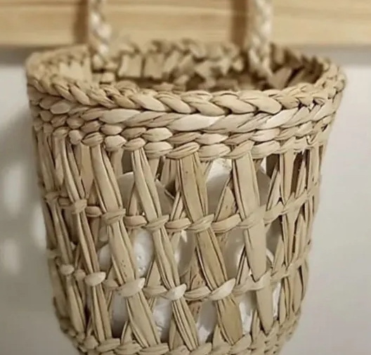 Clean Wicker Baskets From Thrift Store_4
