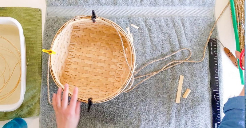How To Weave A Basket Out of Bamboo-_2