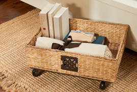 Basket with wheels_2.jpg