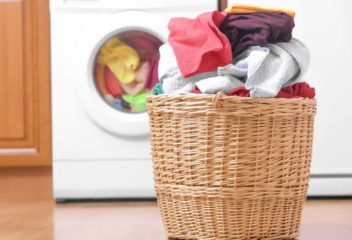 Compact Laundry Hampers for Easy Lifting