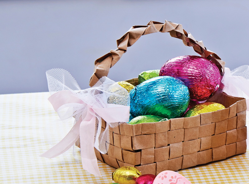 How To Make A Weave Easter Basket?