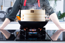 Cook with Bamboo Basket on Wok_2.jpg