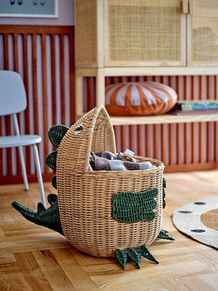 Handmade Basket With A Ram Head_2