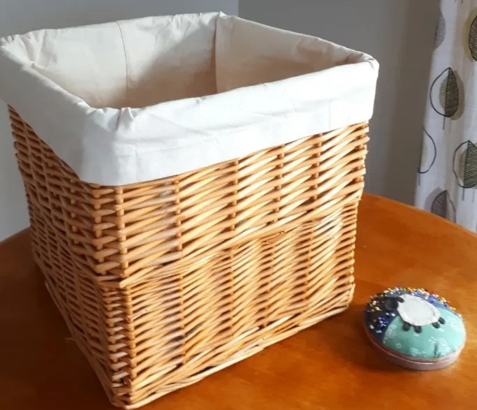 Liner With Wicker Basket_2