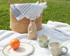 What Makes Our Handmade Picnic Basket Sets Ideal for Your Next Outdoor Picnic.jpg