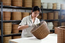 Factory Expert Cleaning Wicker Basket .jpg